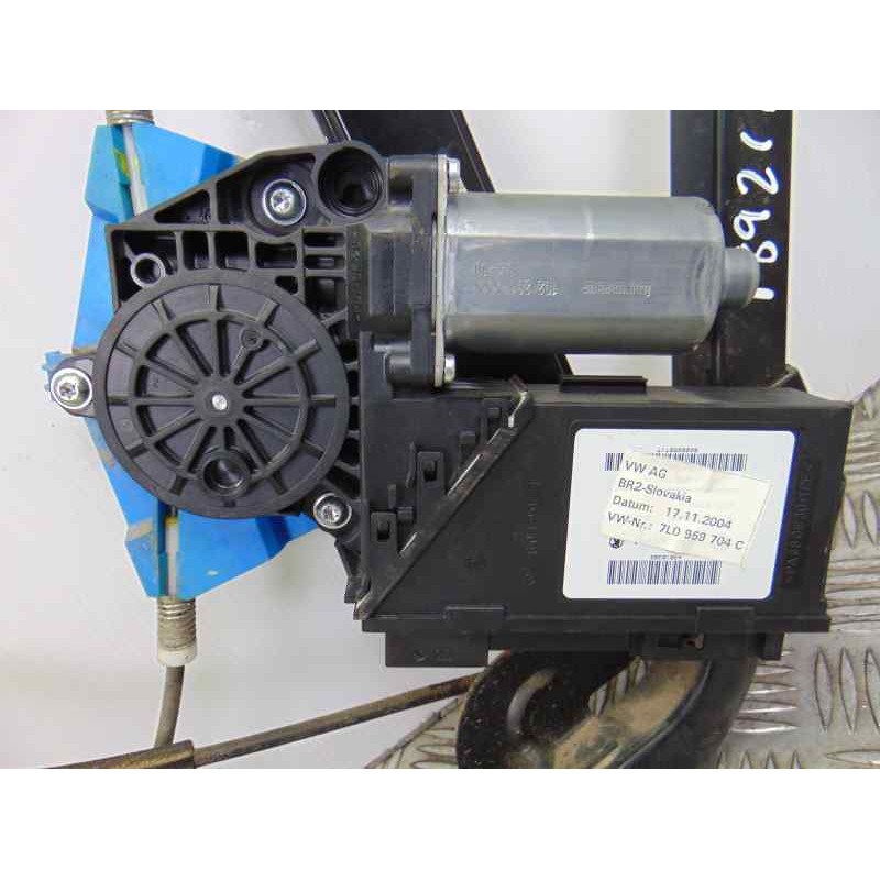 7L0959704C ELEVALUNAS TRASERO DERECHO VOLKSWAGEN TOUAREG (7LA) TDI V6 2004 7L0959704C 189211 VOLKSWAGEN - 6