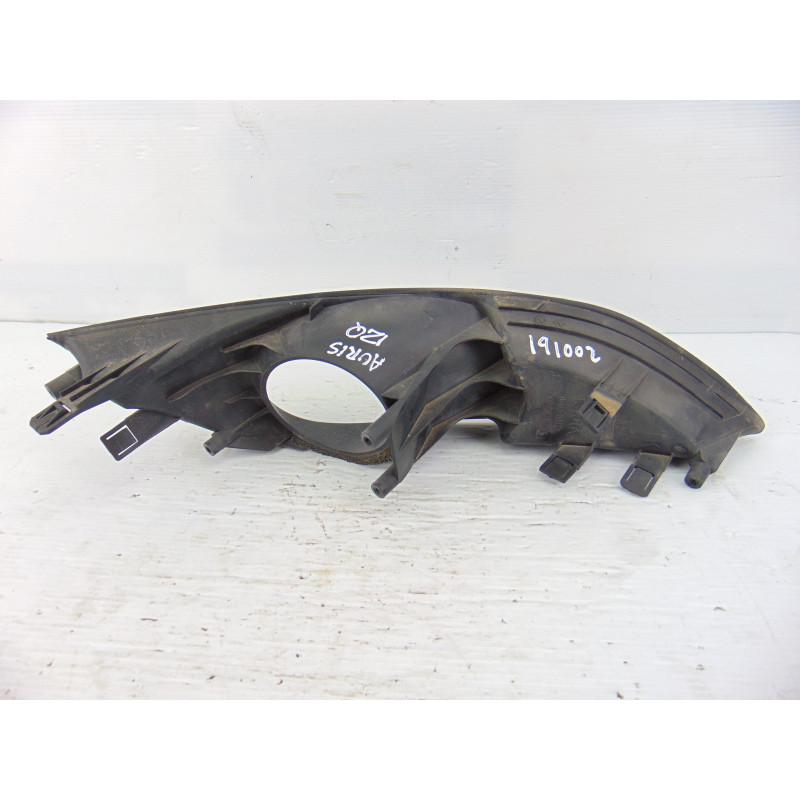 81482-02040 REJILLA PARAGOLPES IZQUIERDA TOYOTA AURIS (E15)
