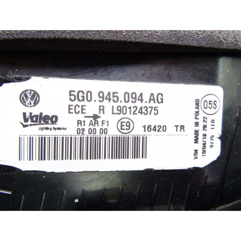 5G0945094AG  PILOTO TRASERO DERECHO INTERIOR VOLKSWAGEN GOLF VII BERLINA (BQ1/BE2) Advance 2018 5G0945094AG 213532 VOLKSWAGEN - 