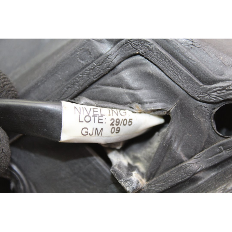 NEGRO  RETROVISOR DERECHO FORD FOCUS BERLINA (CAP) Trend 2005 NEGRO 213443 FORD - 1