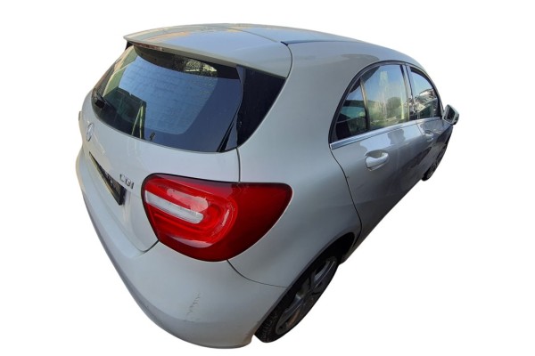 MERCEDES-BENZ CLASE A (BM 176) A 180 CDI BlueEfficiency (176.012)