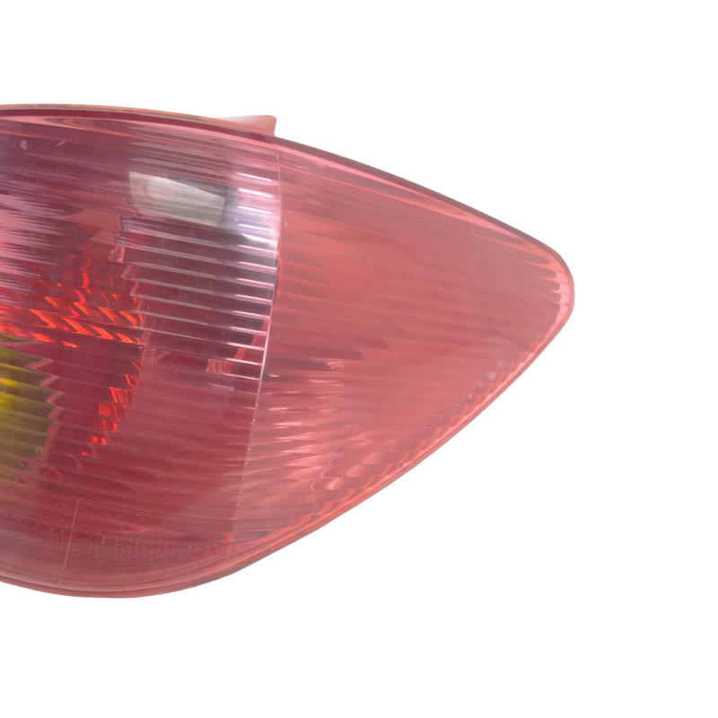 PILOTO TRASERO DERECHO PEUGEOT 307 (S1)(04.2001)