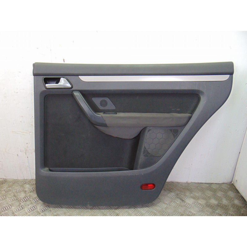  JUEGO ASIENTOS COMPLETO VOLKSWAGEN TOURAN (1T2) Advance 2008 204600 VOLKSWAGEN - 1