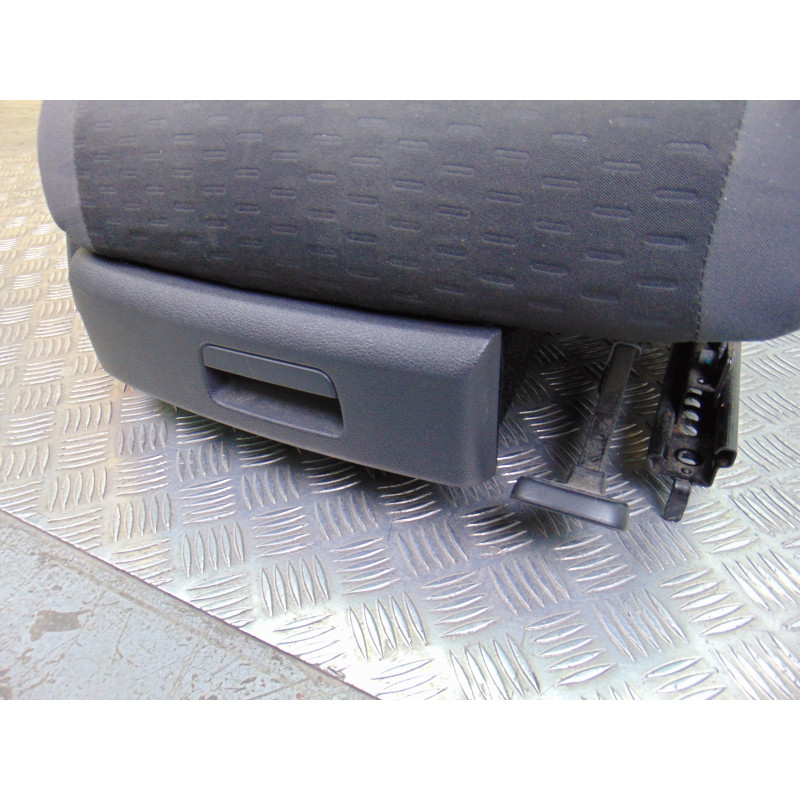  JUEGO ASIENTOS COMPLETO VOLKSWAGEN TOURAN (1T2) Advance 2008 204600 VOLKSWAGEN - 34