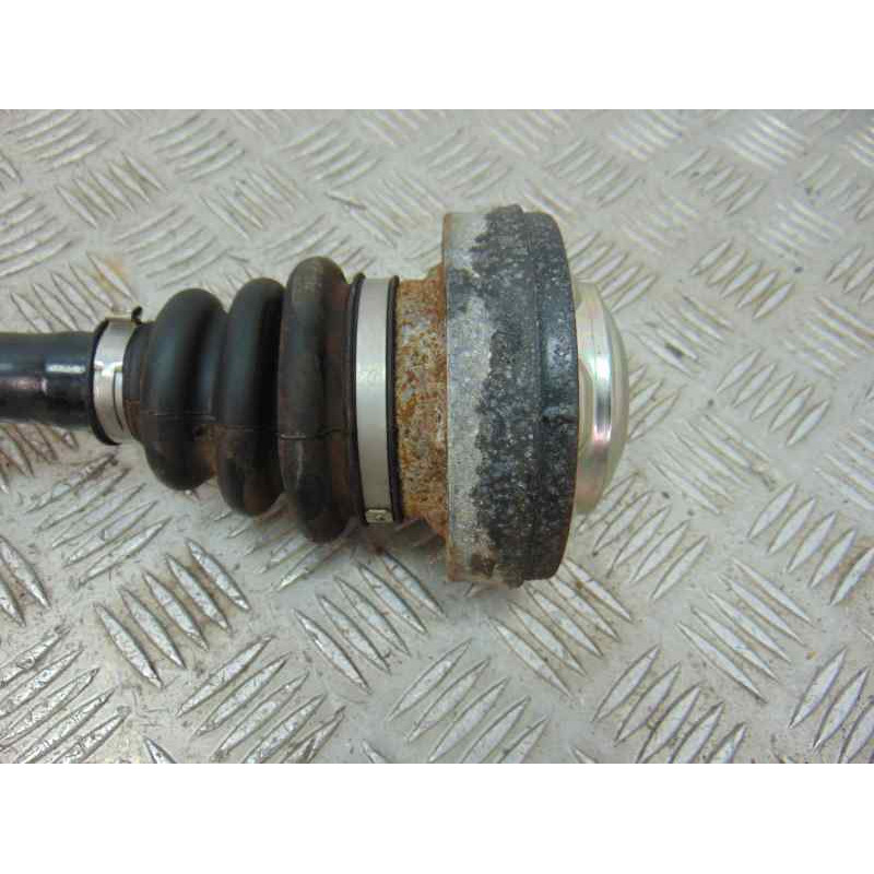 7533445 TRANSMISION TRASERA IZQUIERDA BMW SERIE 1 BERLINA (E81/E87) 118d 2008 7533445 187280 BMW - 2