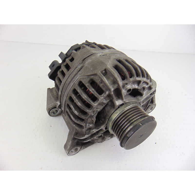  ALTERNADOR IVECO DAILY FURGÓN Caja cerrada gran espacio 35C... batalla 3300 2007 196856 IVECO - 1