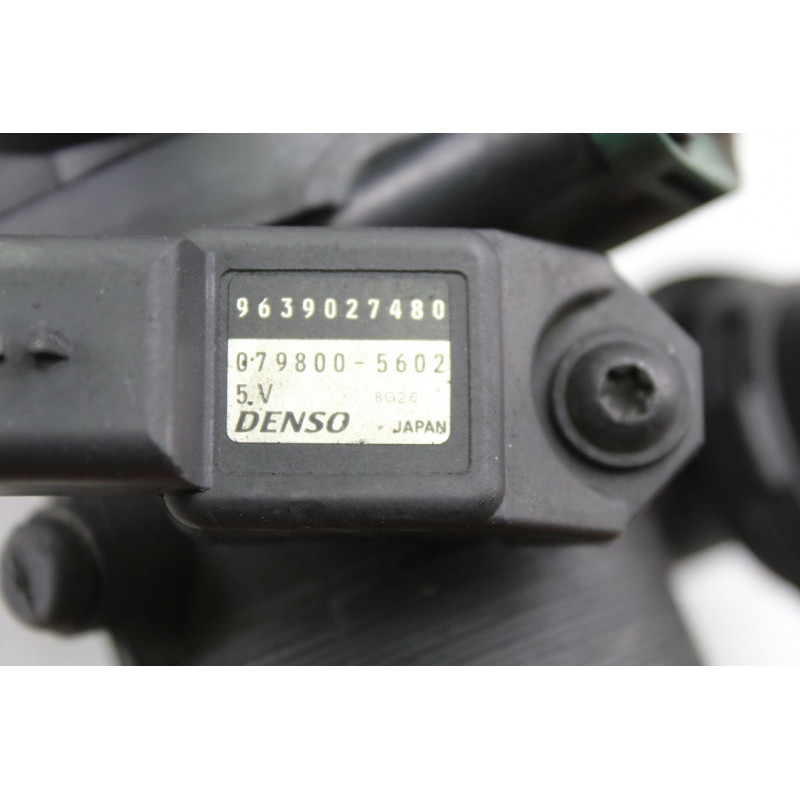 9645977980  COLECTOR ADMISION FORD FOCUS BERLINA (CAP) Trend 2005 9645977980 213453 FORD - 2