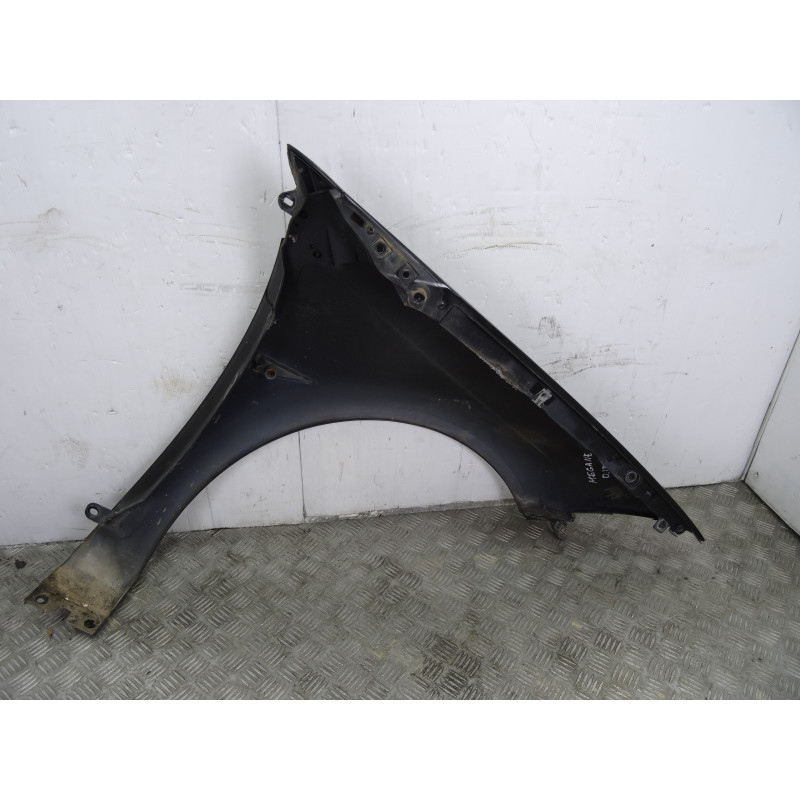 NEGRA ALETA DELANTERA IZQUIERDA RENAULT MEGANE II BERLINA 5P Authentique 2005 NEGRA 203121 RENAULT - 1