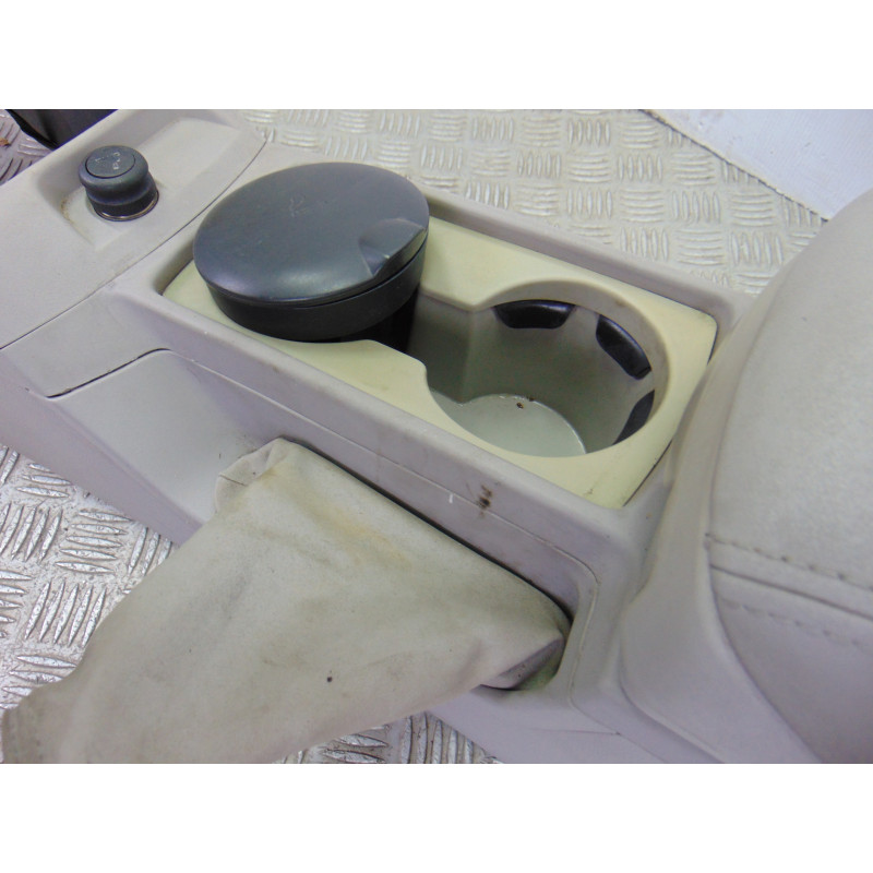 30755349 APOYABRAZOS CENTRAL VOLVO S40 BERLINA 1.6 D Kinetic 2006 30755349 195762 VOLVO - 1