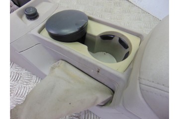 30755349 APOYABRAZOS CENTRAL VOLVO S40 BERLINA 1.6 D Kinetic 2006 30755349 195762 VOLVO - 1