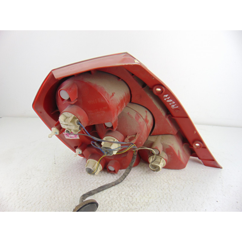  PILOTO TRASERO DERECHO DAEWOO KALOS 1.4 SR 2004 142074 DAEWOO - 1