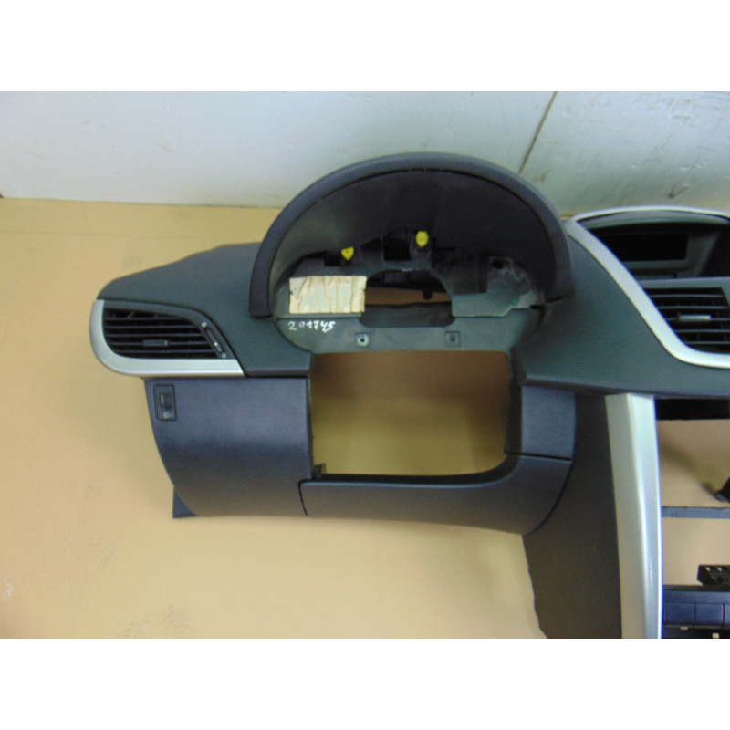 SALPICADERO PEUGEOT 207