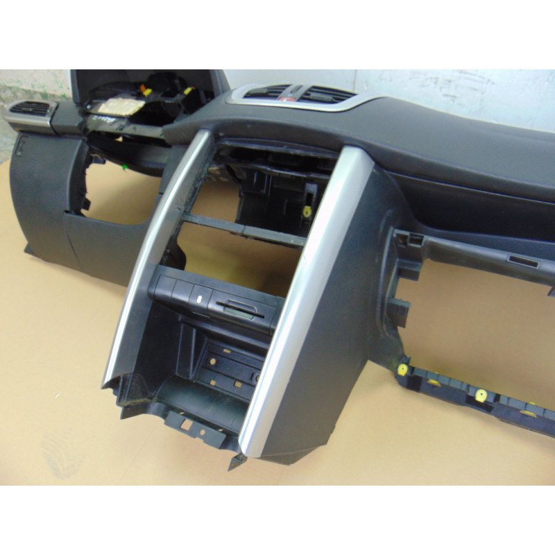 SALPICADERO PEUGEOT 207