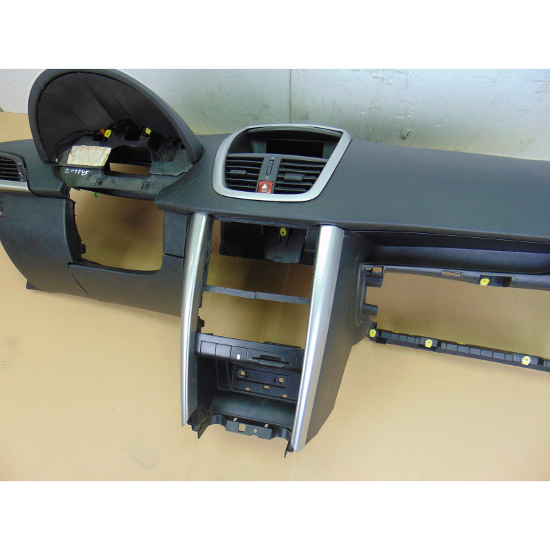 SALPICADERO PEUGEOT 207