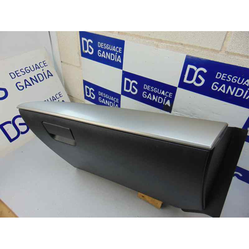  GUANTERA MAZDA 3 BERLINA (BL) Active 2010 185951 MAZDA - 5