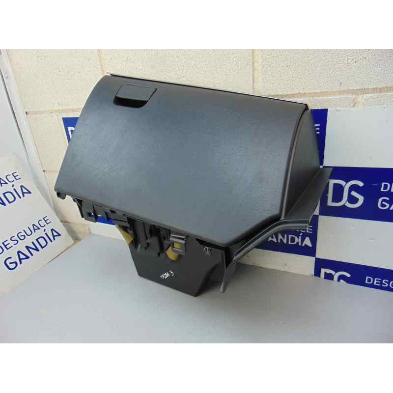  GUANTERA MAZDA 3 BERLINA (BL) Active 2010 185951 MAZDA - 6