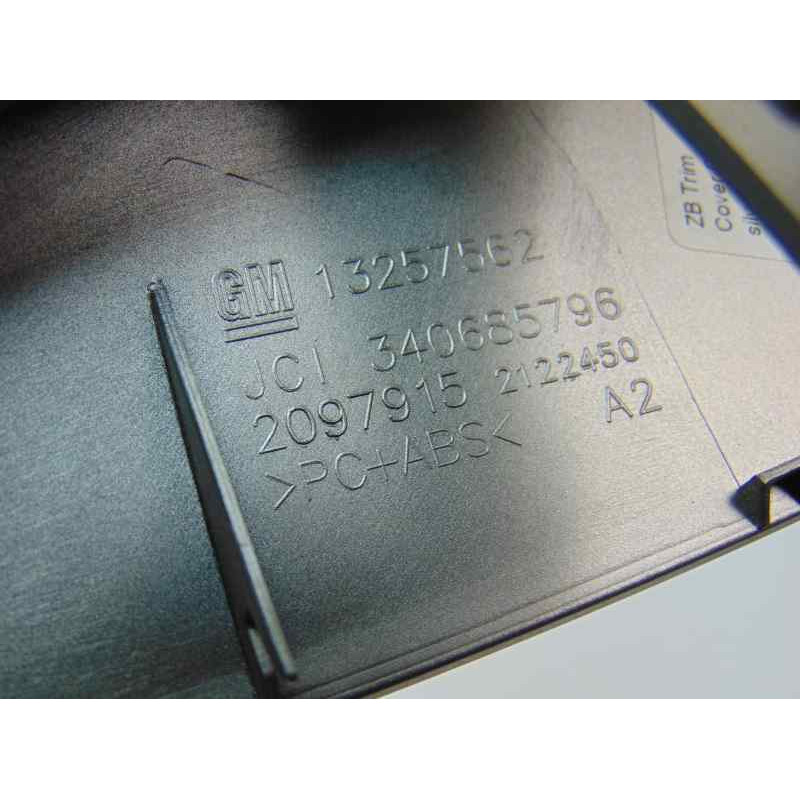 13257562 GUARNECIDOS PALANCA CAMBIO OPEL ASTRA J BERLINA 5P