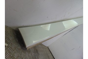 BLANCA FALDON LATERAL BMW SERIE 3 FAMILIAR (F31) 330d BLANCA 198902 BMW - 2