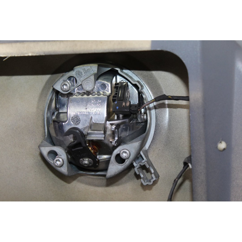 GRIS TAPA MALETERO BMW SERIE 6 COUPE (E63) 635d 2008 GRIS 213862 BMW - 1