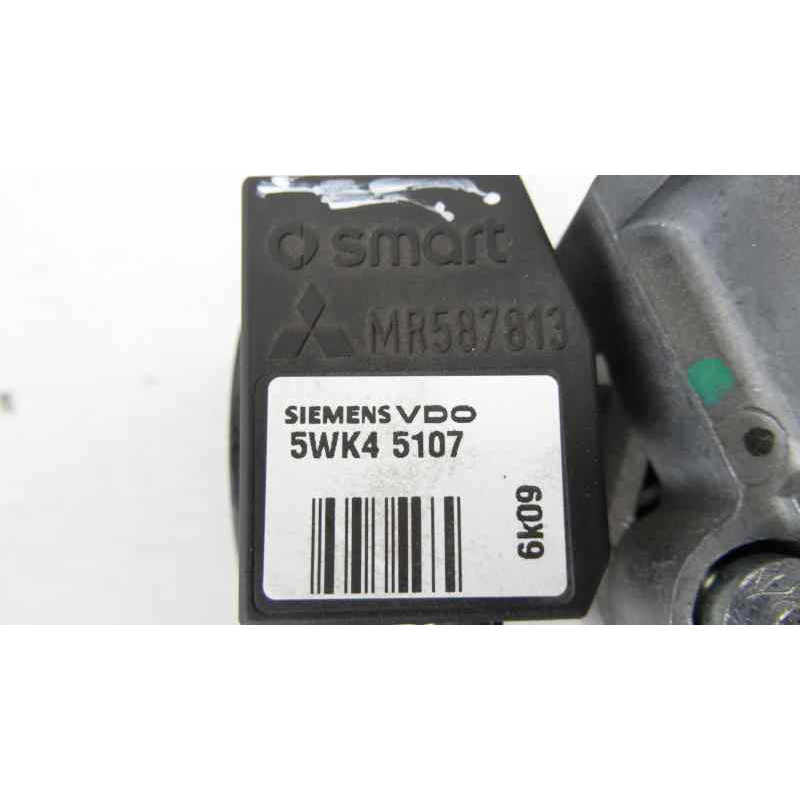 MR587813  ANTIRROBO / LLAVE CONTACTO MITSUBISHI COLT CZ3 BERL. 3 (Z30) 1.5 DI-D Instyle 2007 MR587813 172747 MITSUBISHI - 1