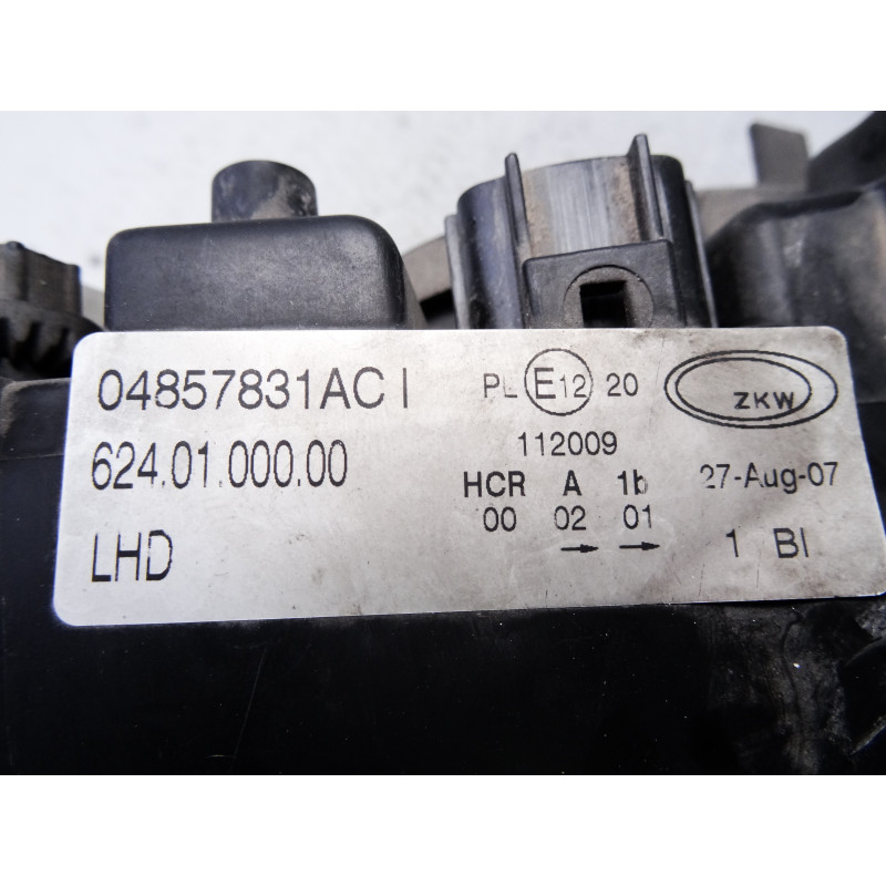 04857831 FARO IZQUIERDO CHRYSLER VOYAGER (RG) 2.5 CRD Executive 2007 04857831 211509 CHRYSLER - 3