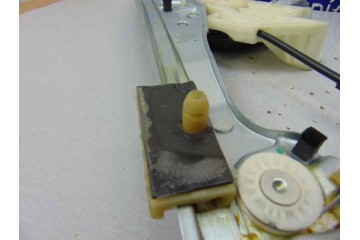 9827295780  ELEVALUNAS DELANTERO DERECHO CITROEN C4 CACTUS Feel 2018 9827295780 177436 CITROEN - 8