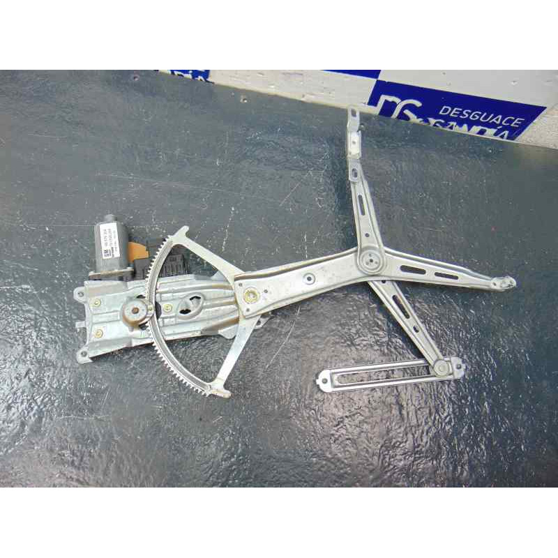 90579356  ELEVALUNAS DELANTERO DERECHO OPEL ZAFIRA A Elegance 2003 90579356 179955 OPEL - 1