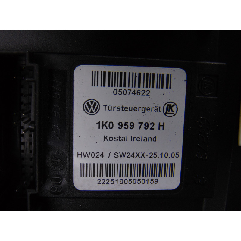 1K0959792H ELEVALUNAS DELANTERO DERECHO SEAT LEON (1P1) Reference 2006 1K0959792H 201958 SEAT - 1