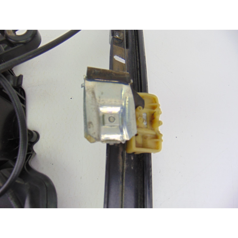 1K0959792H ELEVALUNAS DELANTERO DERECHO SEAT LEON (1P1) Reference 2006 1K0959792H 201958 SEAT - 2