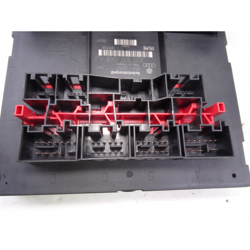 3C0937049AJ CAJA RELES / FUSIBLES SEAT LEON (1P1) Comfort Limited 2007 3C0937049AJ 209904 SEAT - 3