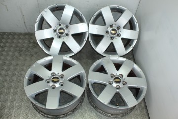 R17 JUEGO LLANTAS CHEVROLET CAPTIVA 2.0 VCDI LT 2008 R17 201922 CHEVROLET - 1