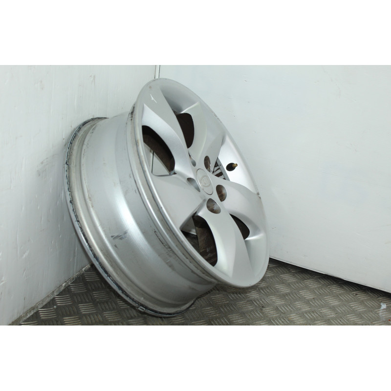 R17 JUEGO LLANTAS KIA CARENS (UN) Active 2009 R17 202726 KIA - 3