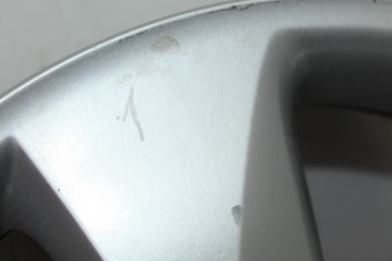 R17 JUEGO LLANTAS KIA CARENS (UN) Active 2009 R17 202726 KIA - 4