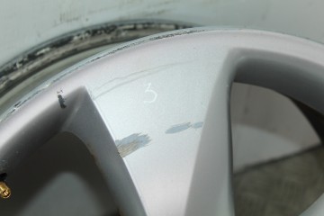 R17 JUEGO LLANTAS KIA CARENS (UN) Active 2009 R17 202726 KIA - 8