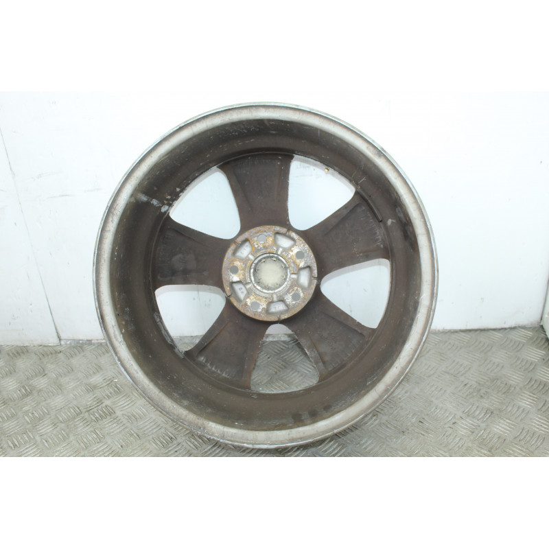 R17 JUEGO LLANTAS KIA CARENS (UN) Active 2009 R17 202726 KIA - 17