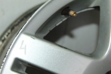 R15 JUEGO LLANTAS VOLKSWAGEN GOLF IV BERLINA (1J1)(10.1997) Básico 2001 R15 210035 VOLKSWAGEN - 6