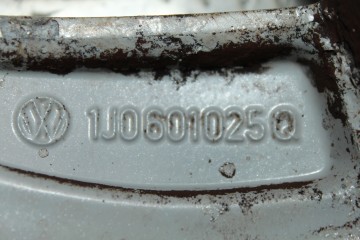 R15 JUEGO LLANTAS VOLKSWAGEN GOLF IV BERLINA (1J1)(10.1997) Básico 2001 R15 210035 VOLKSWAGEN - 9