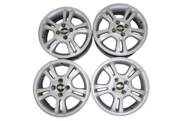 R15 JUEGO LLANTAS CHEVROLET AVEO BERLINA LT 2010 R15 212179 CHEVROLET - 1