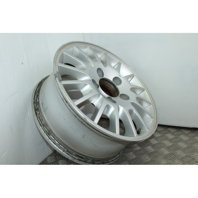 R16 LLANTA SSANGYONG RODIUS Xdi Limited AWD 2006 R16 206055 SSANGYONG - 2