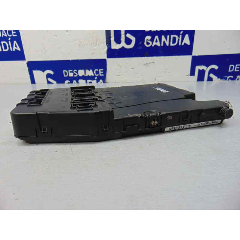 8200309690  CAJA RELES / FUSIBLES RENAULT SCENIC II (JM) Confort Authentique 2004 8200309690 178151 RENAULT - 2