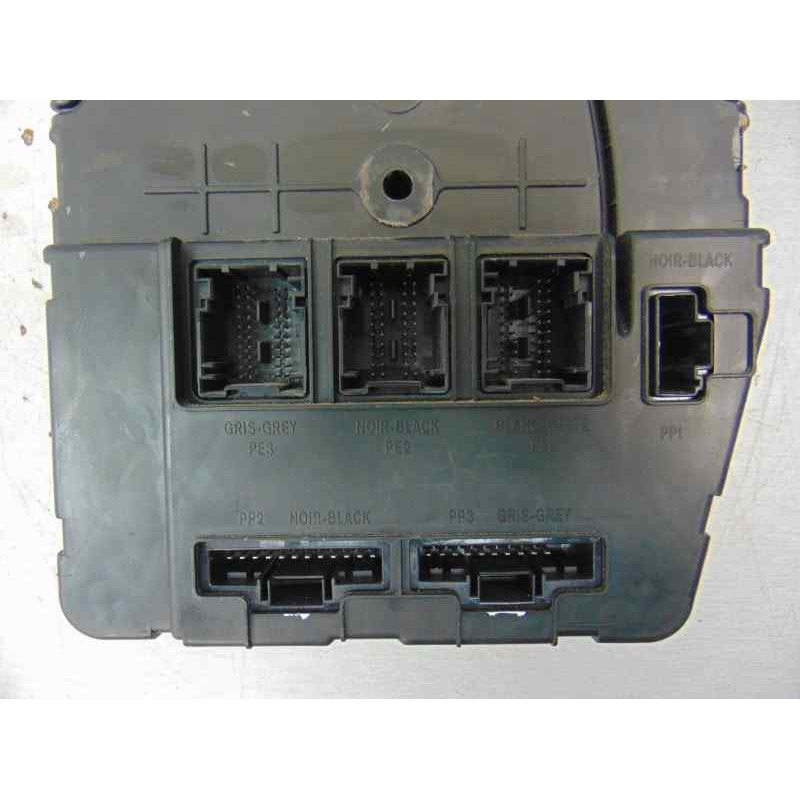 8200309690  CAJA RELES / FUSIBLES RENAULT SCENIC II (JM) Confort Authentique 2004 8200309690 178151 RENAULT - 3