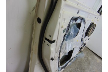 BLANCA PUERTA DELANTERA IZQUIERDA TOYOTA COROLLA VERSO (R1) 2.2 D-4D Luna 2008 BLANCA 199310 TOYOTA - 2