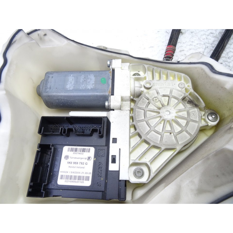 1K0959792G ELEVALUNAS DELANTERO DERECHO SEAT TOLEDO (5P2) Sport-up 2006 1K0959792G 213063 SEAT - 1