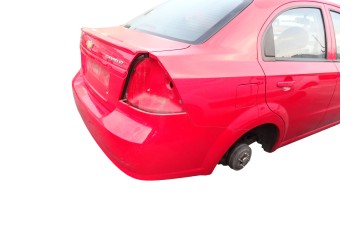 ROJO PARAGOLPES TRASERO CHEVROLET AVEO BERLINA LT 2010 ROJO 212223 CHEVROLET - 2