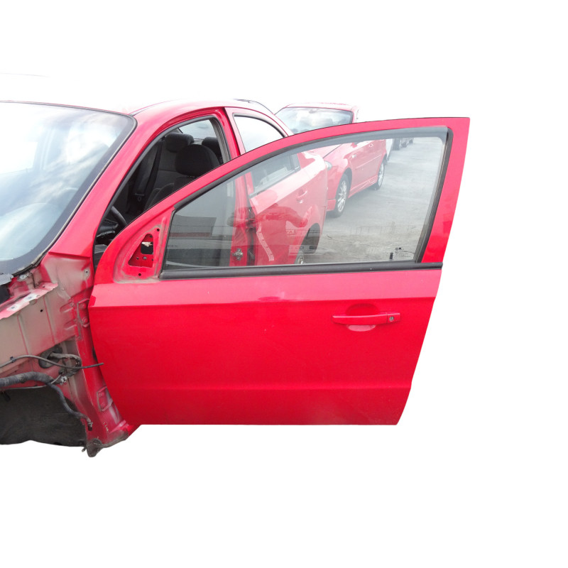 ROJA PUERTA DELANTERA IZQUIERDA CHEVROLET AVEO BERLINA LT 2010 ROJA 212220 CHEVROLET - 2