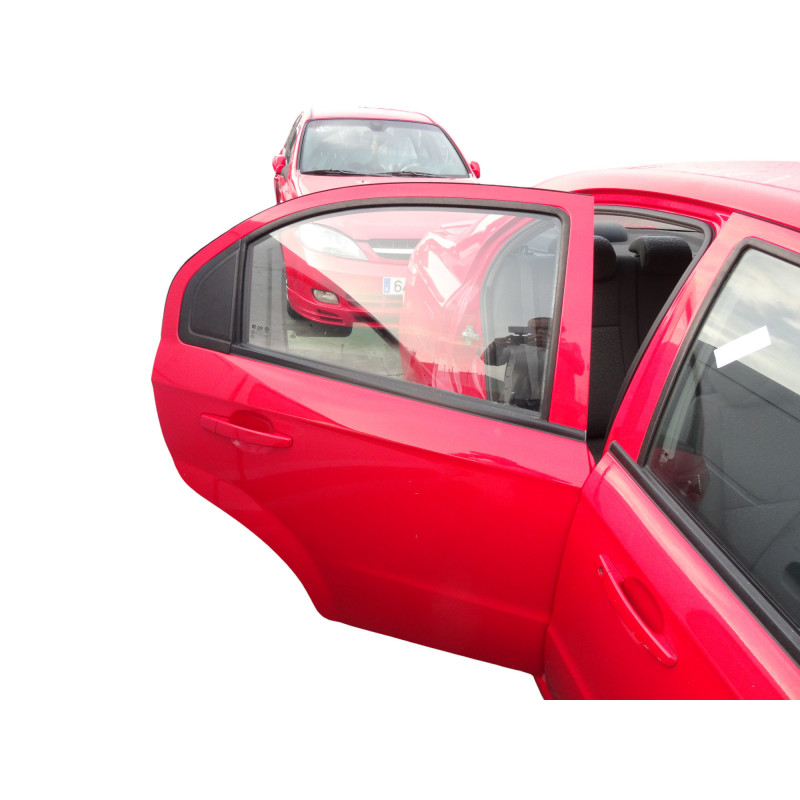 ROJA PUERTA TRASERA DERECHA CHEVROLET AVEO BERLINA LT 2010 ROJA 212221 CHEVROLET - 2