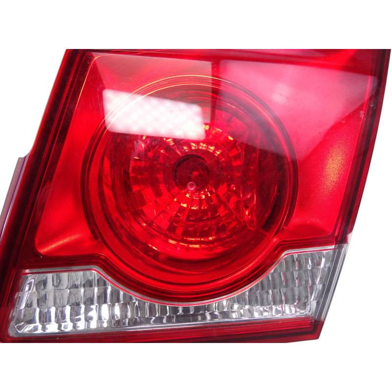  PILOTO TRASERO DERECHO INTERIOR CHEVROLET CRUZE LS 2010 211991 CHEVROLET - 1