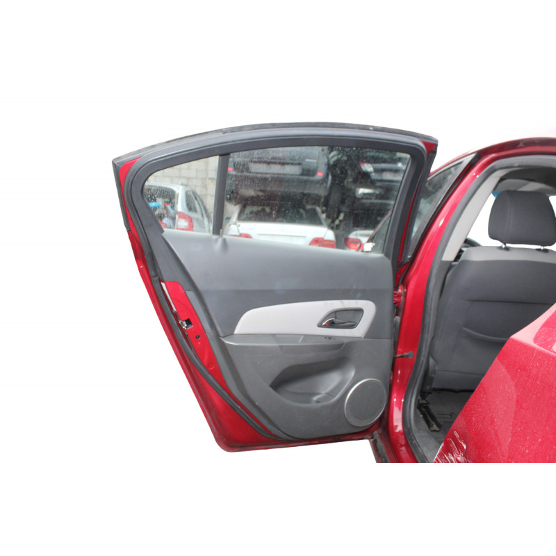 GRANATE PUERTA TRASERA IZQUIERDA CHEVROLET CRUZE LS 2010 GRANATE 211946 CHEVROLET - 3
