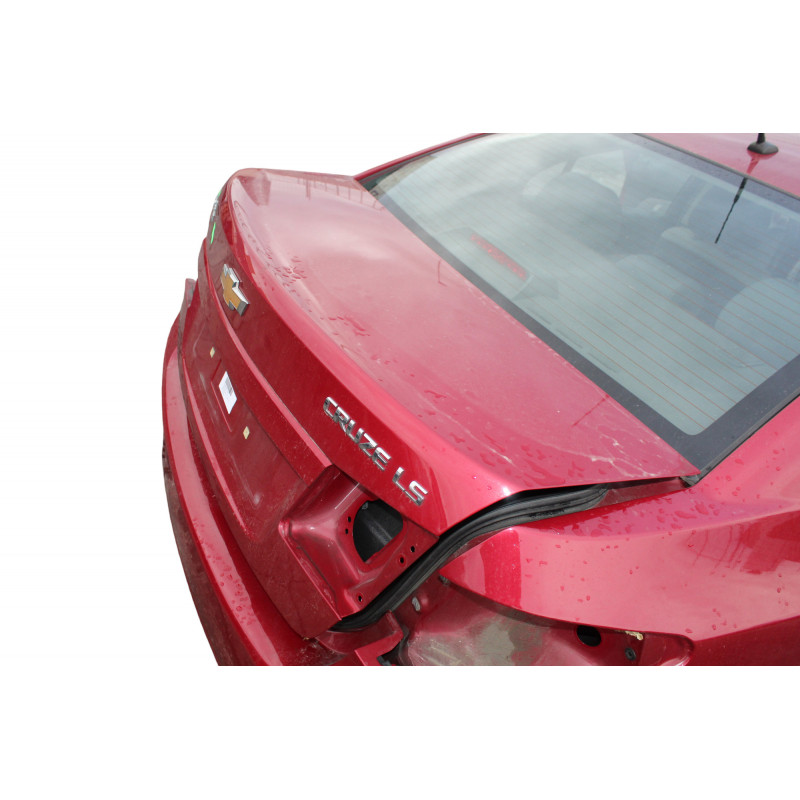 GRANATE TAPA MALETERO CHEVROLET CRUZE