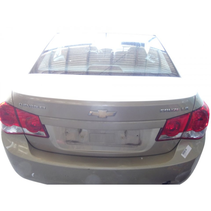ORO  TAPA MALETERO CHEVROLET CRUZE LS 2011 ORO 214068 CHEVROLET - 1